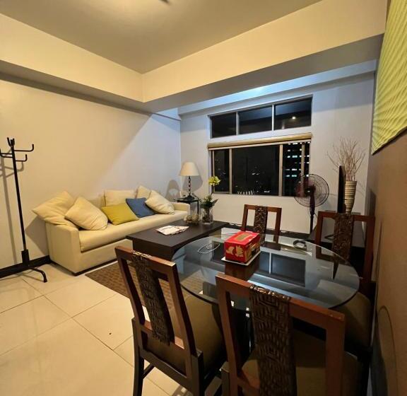 Cozy & Spacious 3br Unit In Manhattan Parkview Tower2