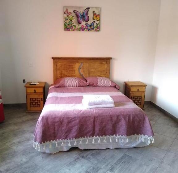 Otel Casa Hospedaje Monte Castillo