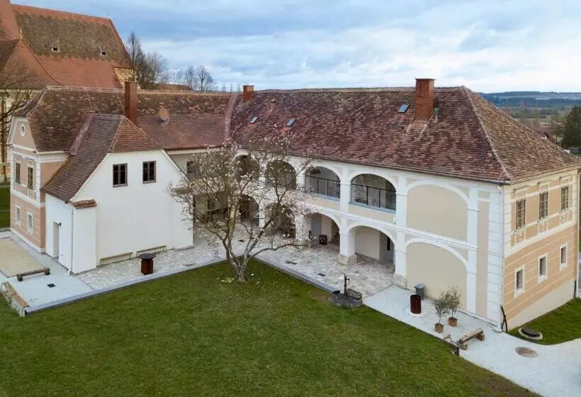 Hotelli Der Pfarrhof