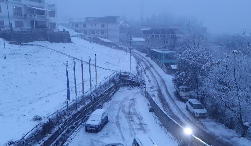 בית מלון כפרי Dewa Elegance