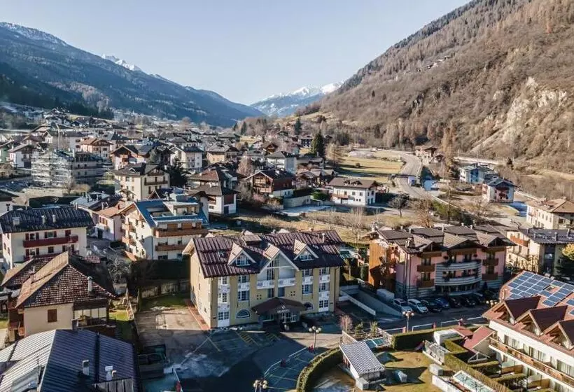 Hotelli Garni Meledrio