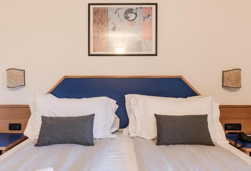 Отель Garni Meledrio