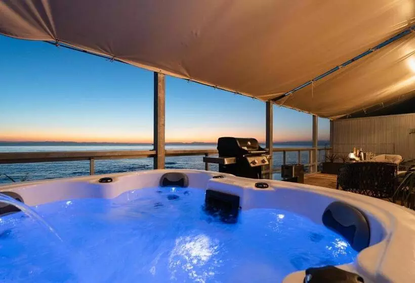 Hotelli Glamping&resort Wood Design Park Noma