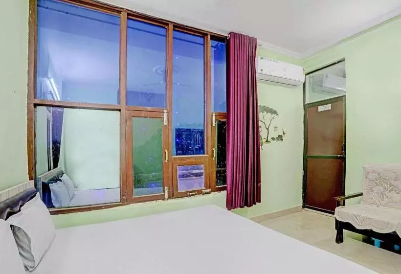 ホテル Oyo Narayan Guest House