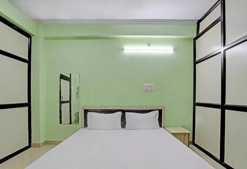 ホテル Oyo Narayan Guest House
