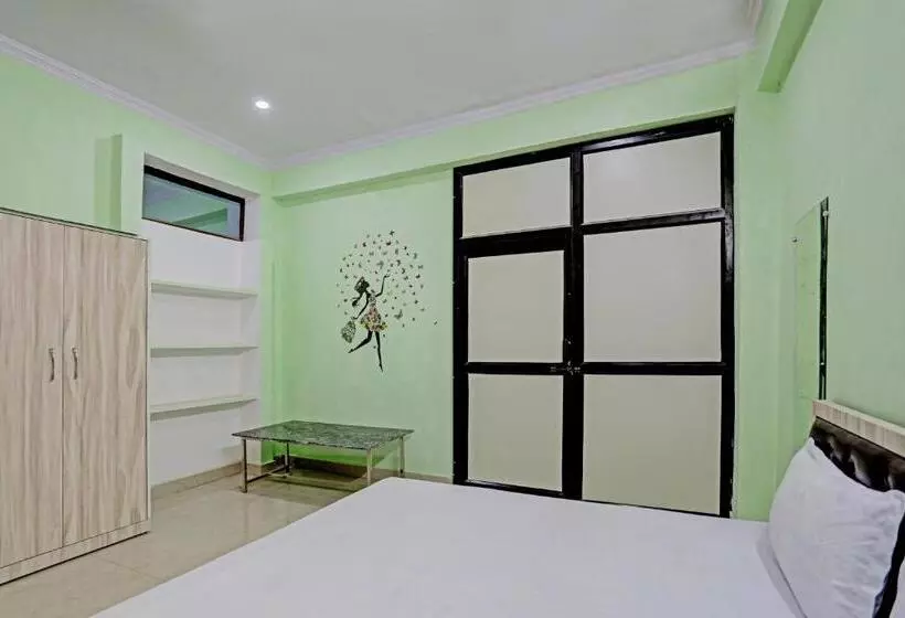 ホテル Oyo Narayan Guest House