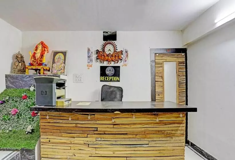 ホテル Oyo Narayan Guest House