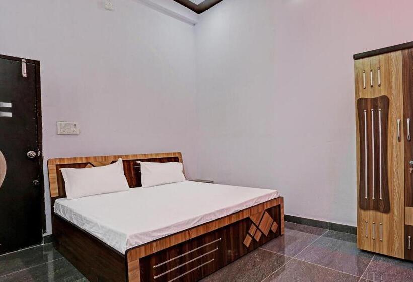 호텔 Oyo Royal Palace