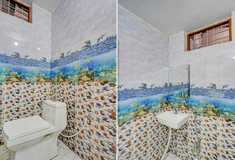 בית מלון כפרי Oyo Vashudev Garden