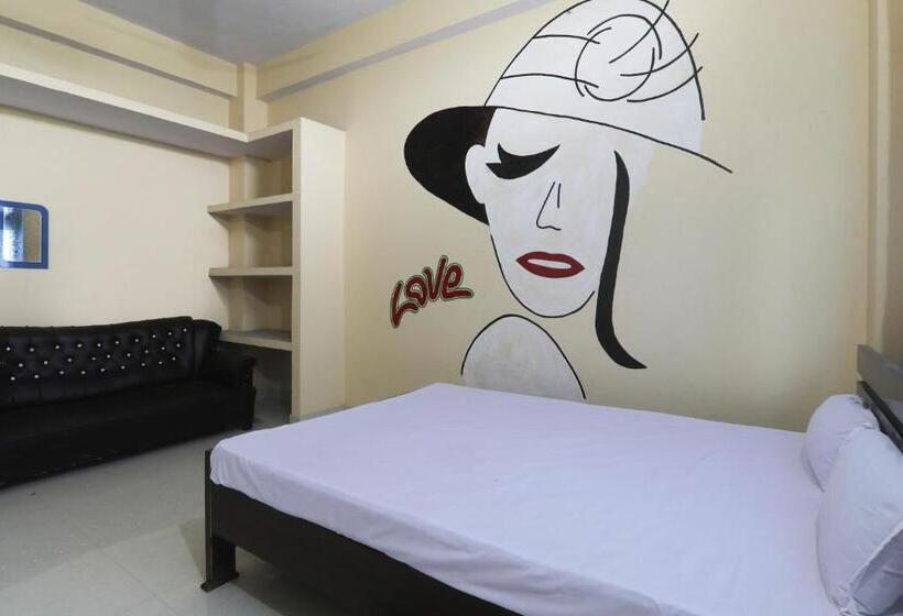 فندق Spot On Om Guest House