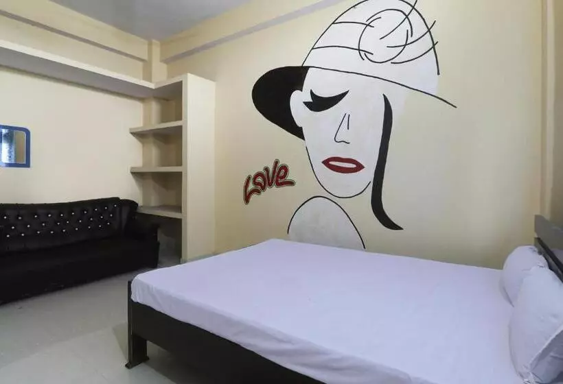 ホテル Spot On Om Guest House