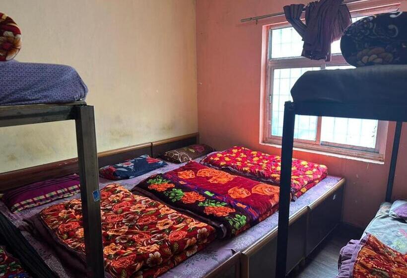 Kedarnath Near Prithvi Yatra Hotel And Doormatry