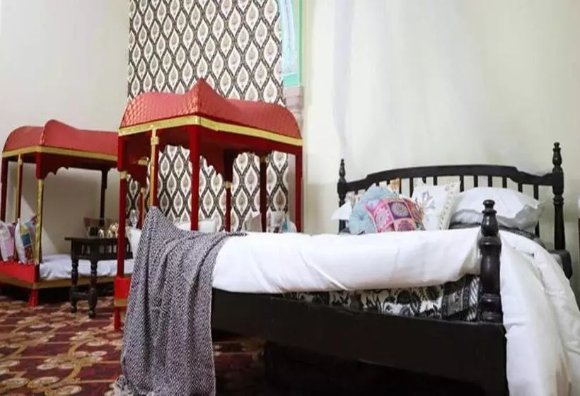 Majatalo Fabhotel Prism Homestay