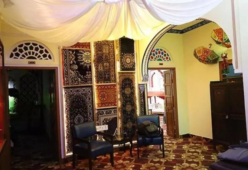 Majatalo Fabhotel Prism Homestay