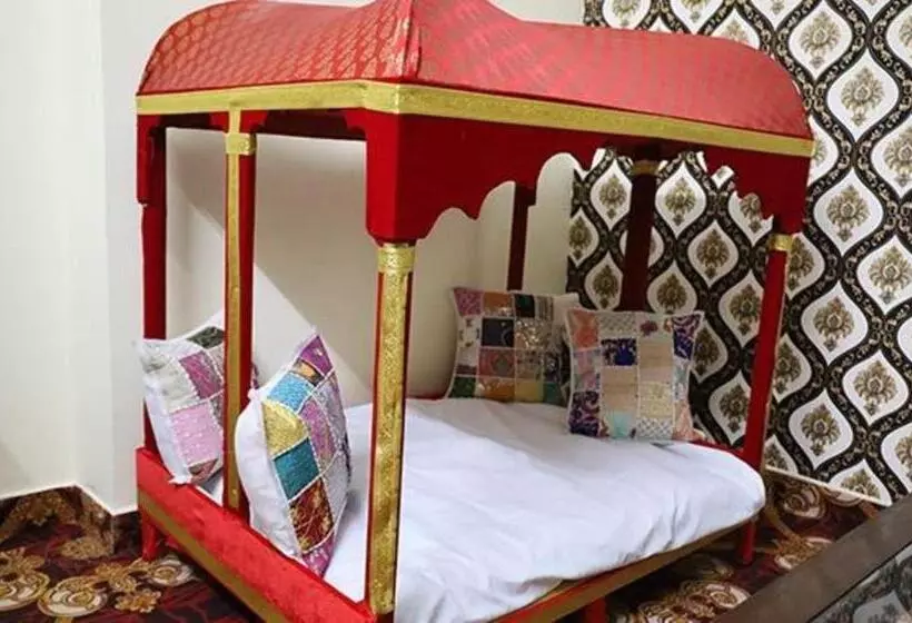 Majatalo Fabhotel Prism Homestay