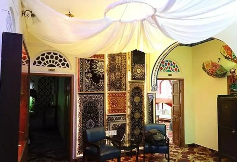 Majatalo Fabhotel Prism Homestay