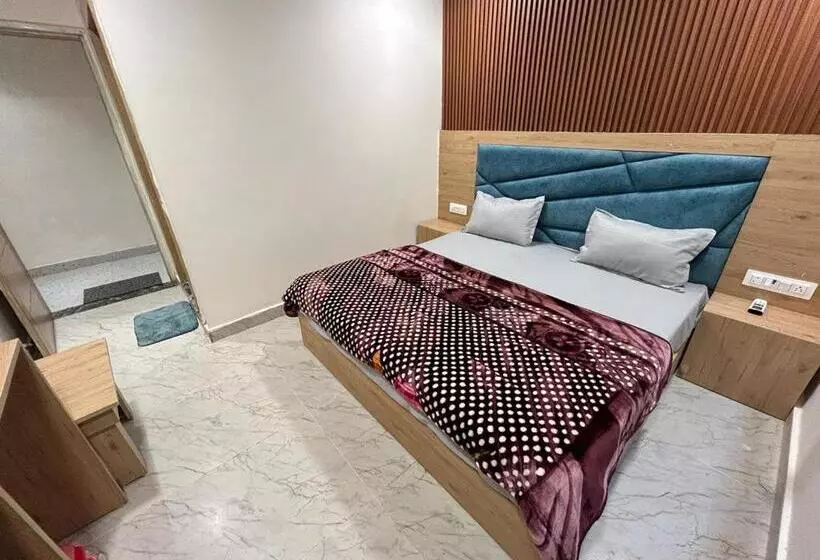 ペンション Avadh Guest House
