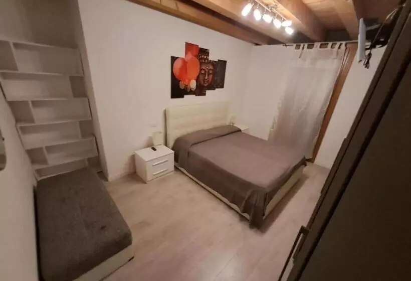 پانسیون Central Luxury Garden Guest House