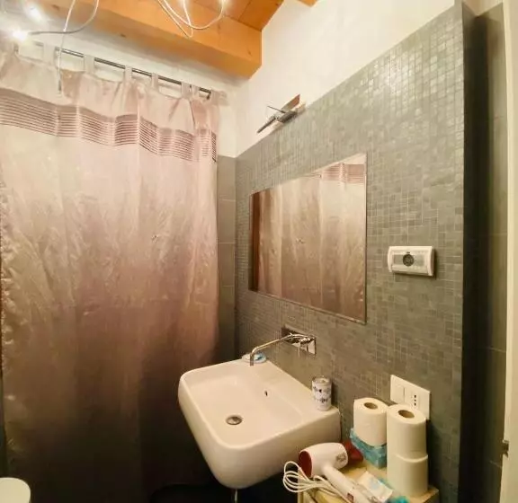 پانسیون Central Luxury Garden Guest House