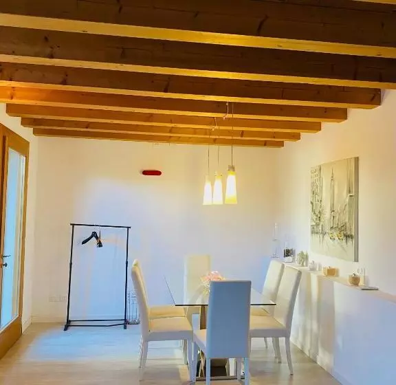 پانسیون Central Luxury Garden Guest House