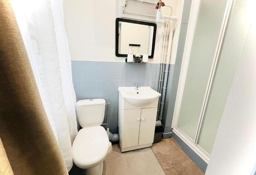 بنسيون Studio Royal Saint Omer Centre