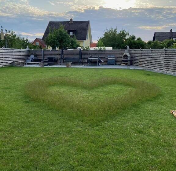 تختخواب و صبحانه Flamur & Vannis Bnb