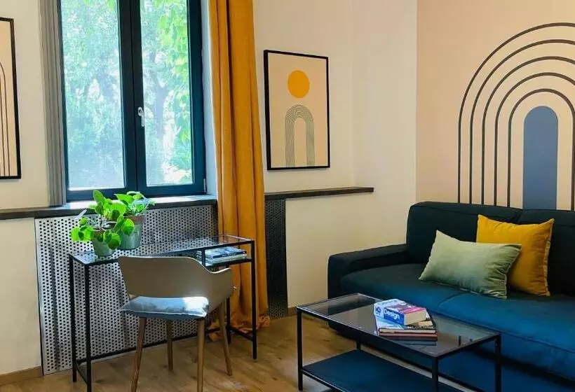 Retkeilymaja Fifteen Boutique Rooms Budapest With Self Check In