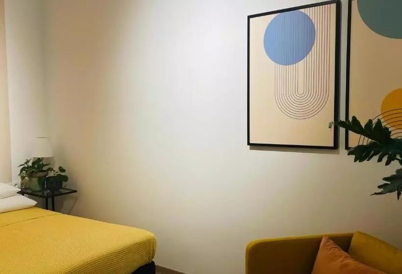 Retkeilymaja Fifteen Boutique Rooms Budapest With Self Check In