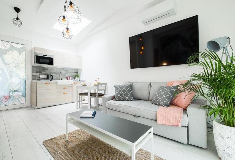 Общежитие Fifteen Boutique Rooms Budapest With Self Check In