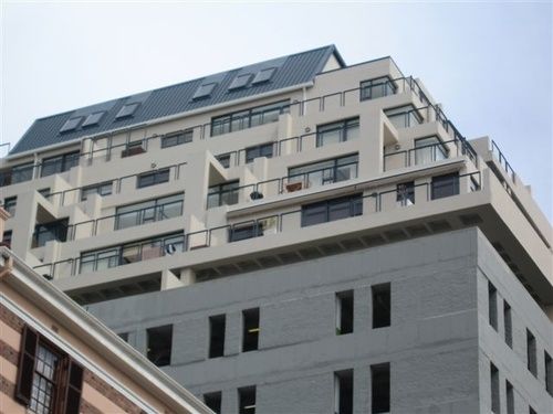 Apt 67 Long Street No Loadshedding