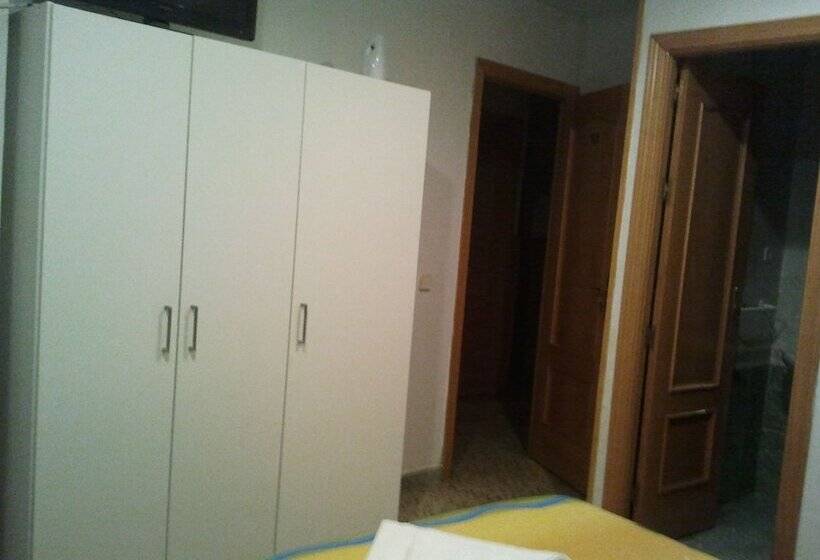 Hostal Emilio Barajas