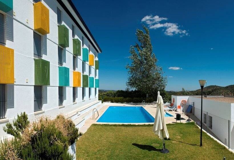 בית מלון כפרי Albergue Inturjoven Constantina   Hostel