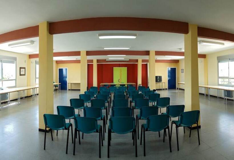 בית מלון כפרי Albergue Inturjoven Constantina   Hostel