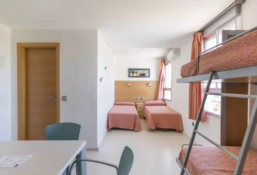 هتل Albergue Inturjoven Constantina   Hostel