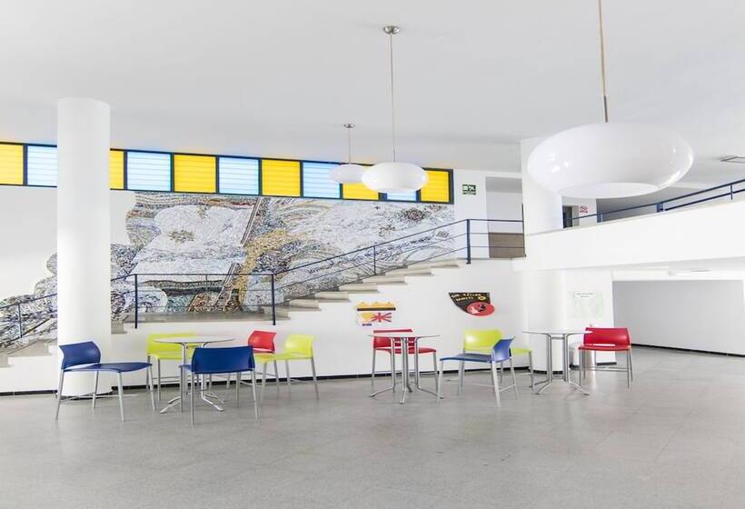 בית מלון כפרי Albergue Inturjoven Constantina   Hostel