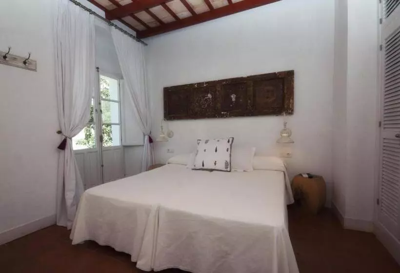 هتل Benali Guest House