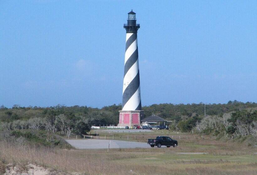 Отель Cypress Moon Inn