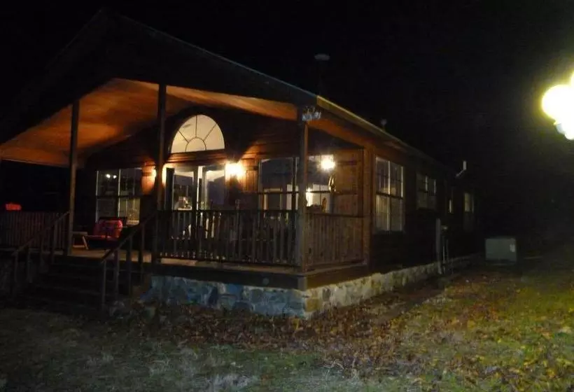 ホテル Dragonfly Mountain Lodge