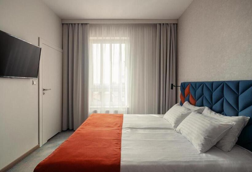 酒店 Faros Gdansk Airport