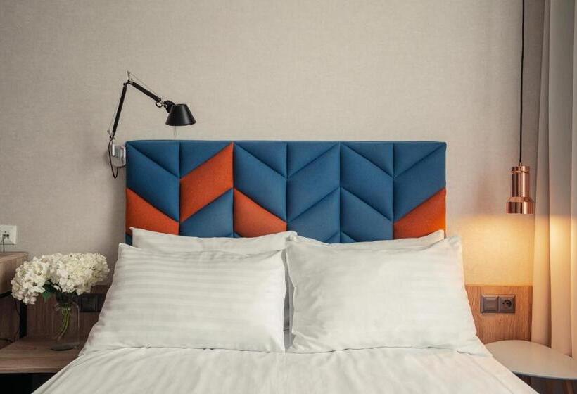 酒店 Faros Gdansk Airport