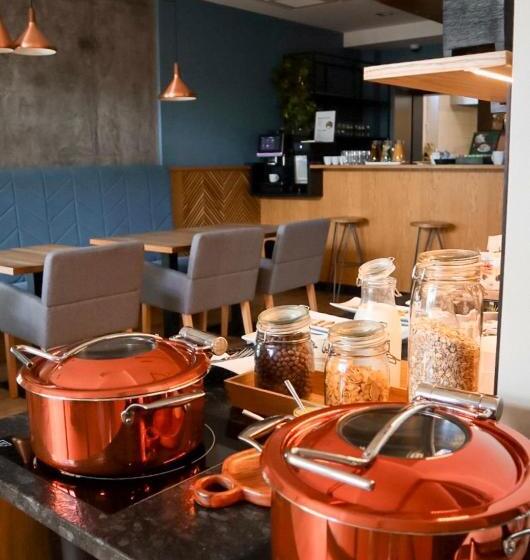 酒店 Faros Gdansk Airport