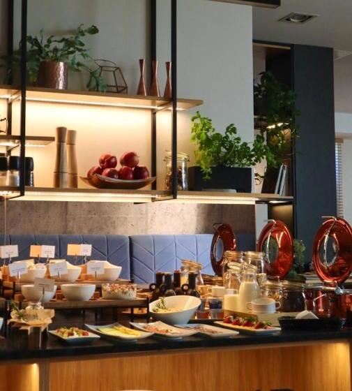 酒店 Faros Gdansk Airport