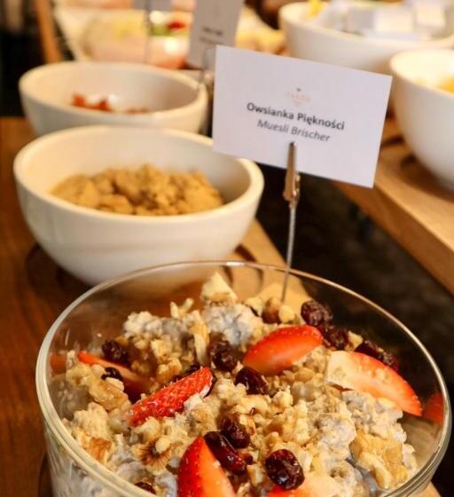 酒店 Faros Gdansk Airport