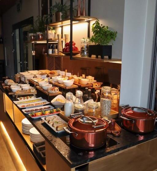 酒店 Faros Gdansk Airport