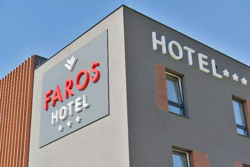 ホテル Faros Gdansk Airport