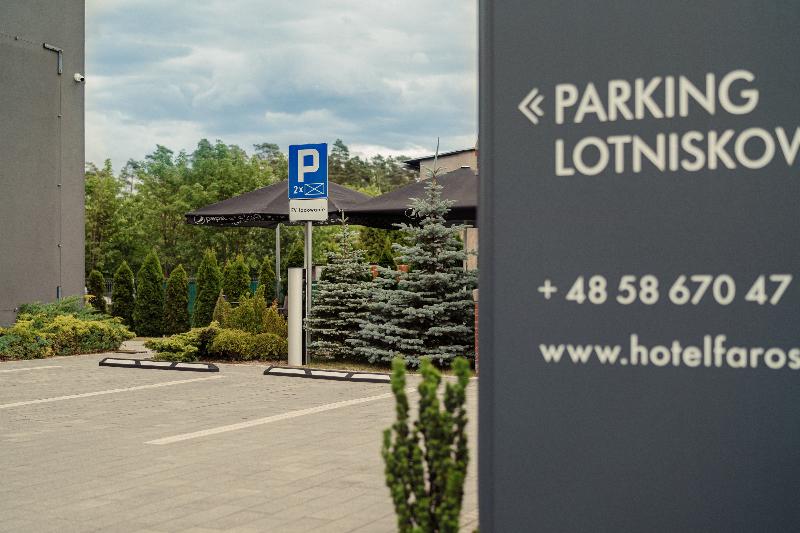 酒店 Faros Gdansk Airport