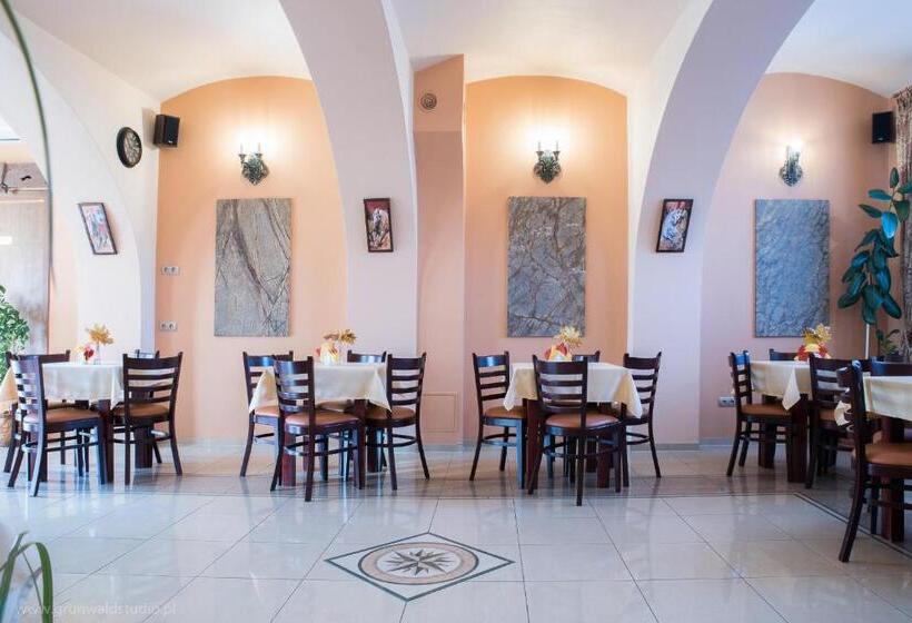 Hotel I Restauracja Brochów