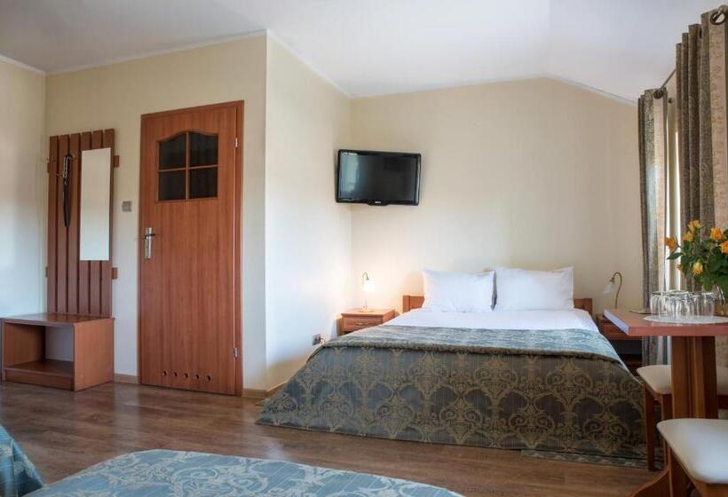 Hotel I Restauracja Brochów