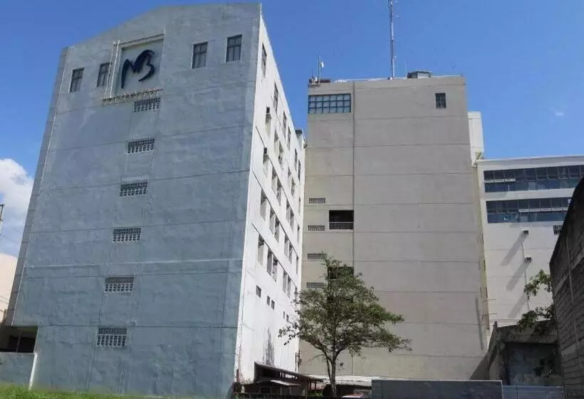 هتل Mallberry Suites Business