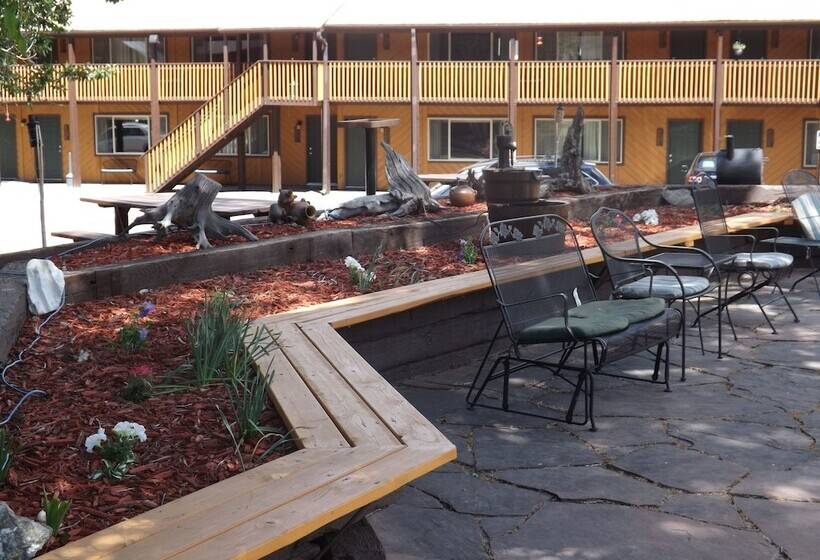 فندق Murphy's River Lodge